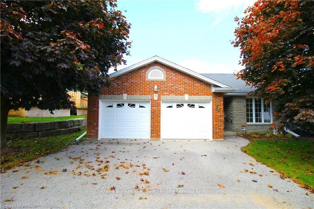 Townhouse sold at 5-150 OAK Street, Norfolk, Simcoe, N3Y 5M5 - MLS: X10744579