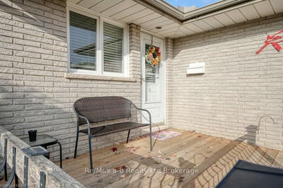 1037 PEARSON Dr, Woodstock - North image-0-4