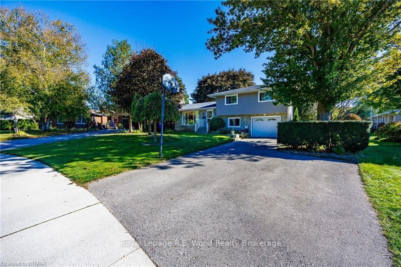 home for sale on 4 CAMDON Court