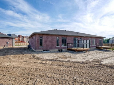 Unit 22 — 269 PITTOCK PARK Road — more photos