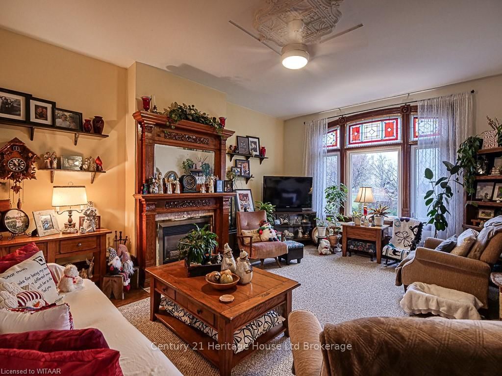 Listing Image 7