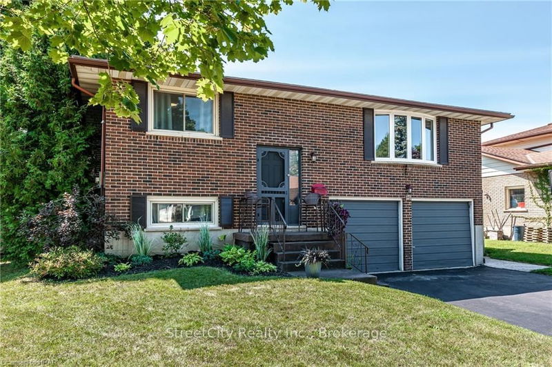 home for sale on 139 BRAEMAR Crescent