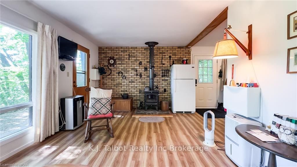Listing Image 22