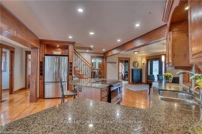 659 HURON St, Stratford -  image-0-2