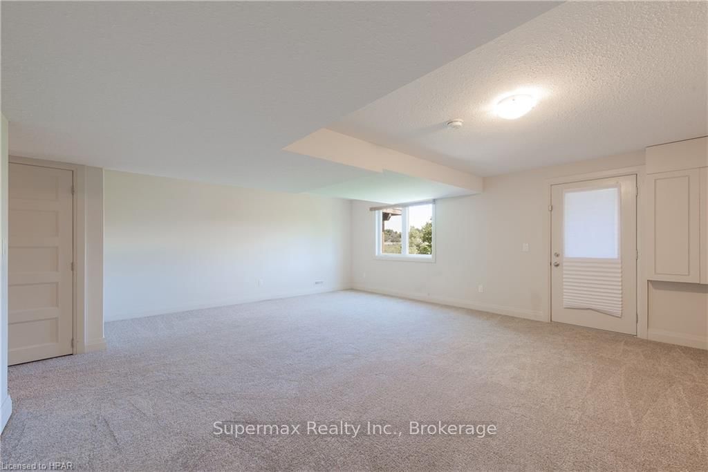 Listing Image 38