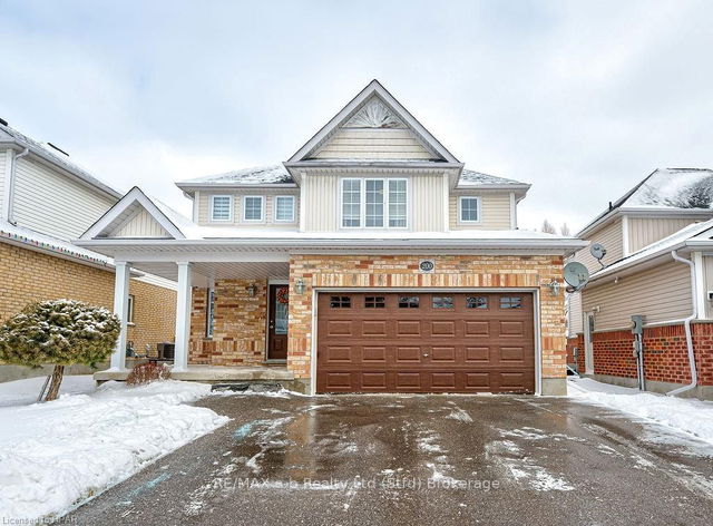200 PORCHLIGHT Drive