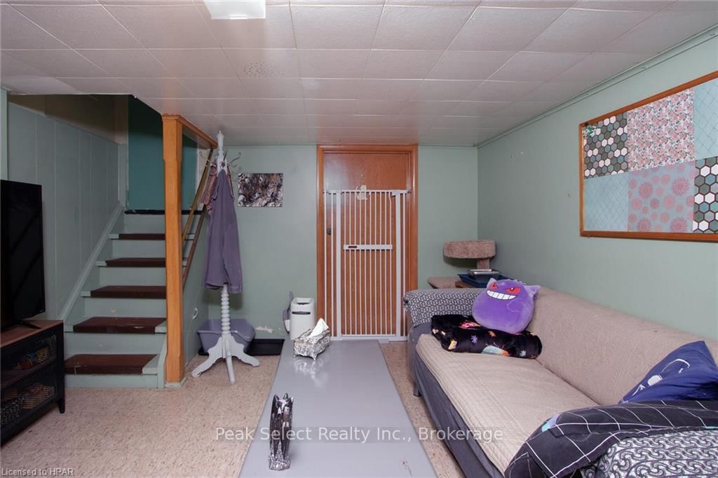 Listing Image 24