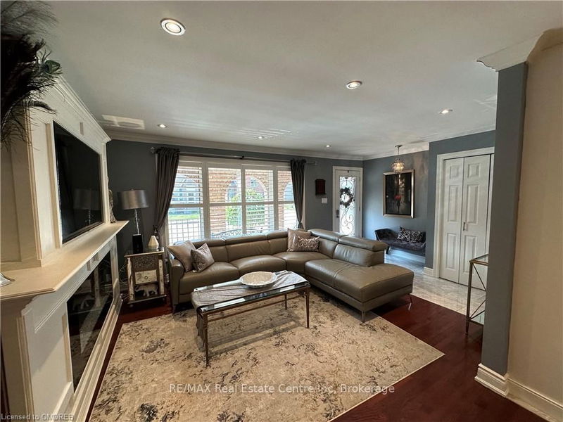 Unit 1 — 223 PICTON St, Hamilton - North End image-0-0
