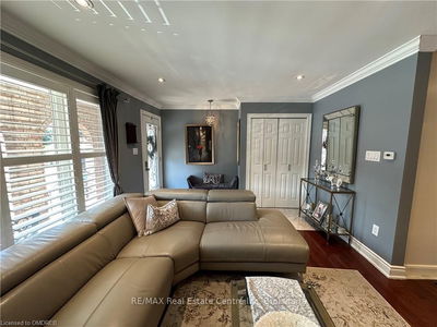 Unit 1 — 223 PICTON St, Hamilton - North End image-0-1