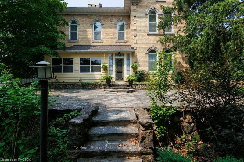 538 QUEEN St N, Arran-Elderslie, N0G 2N0 | Image 2