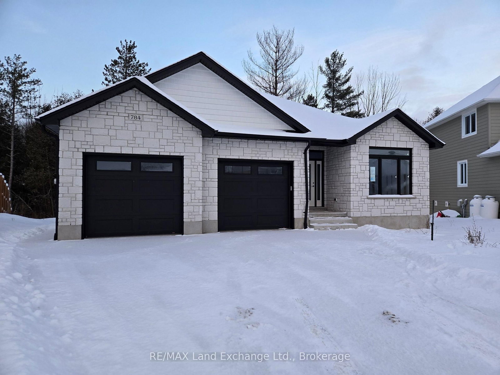 784 CAMPBELL Avenue • Kincardine, ON photo 13