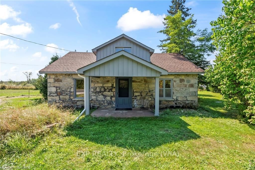 Detached House sold at 217 HIGHWAY 6, South Bruce Peninsula, South Bruce Peninsula, N0H 2T0 - MLS: X10846225