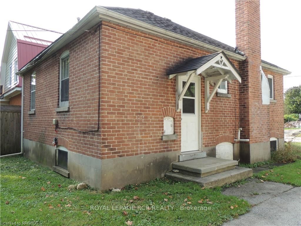 Detached House sold at 151 COUNTESS Street, West Grey, Durham, N0G 1R0 - MLS: X10846515