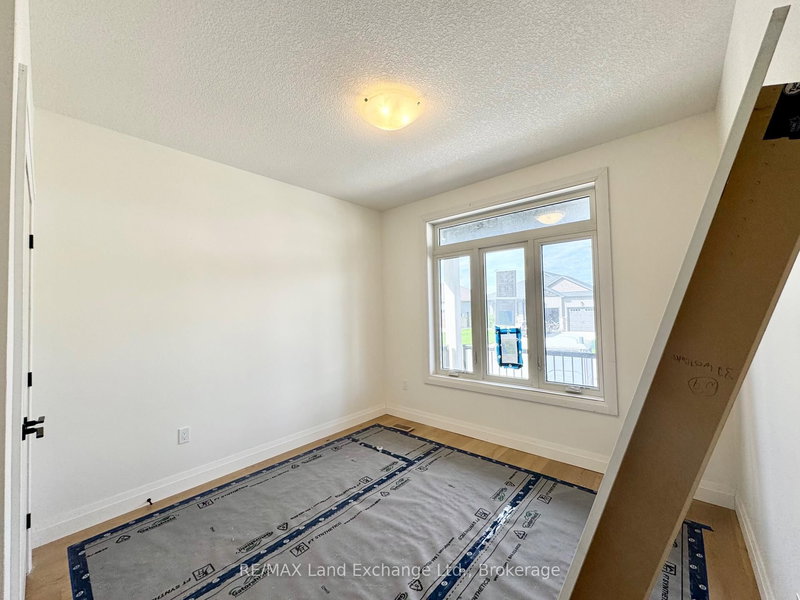 151 WESTLINKS Dr, Saugeen Shores, N0H 2C3 | Image 2