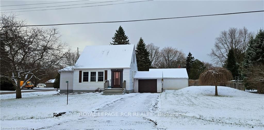 Detached House sold at 886 16th Street, Georgian Bluffs, Rural Georgian Bluffs, N4K 6V5 - MLS: X10846750