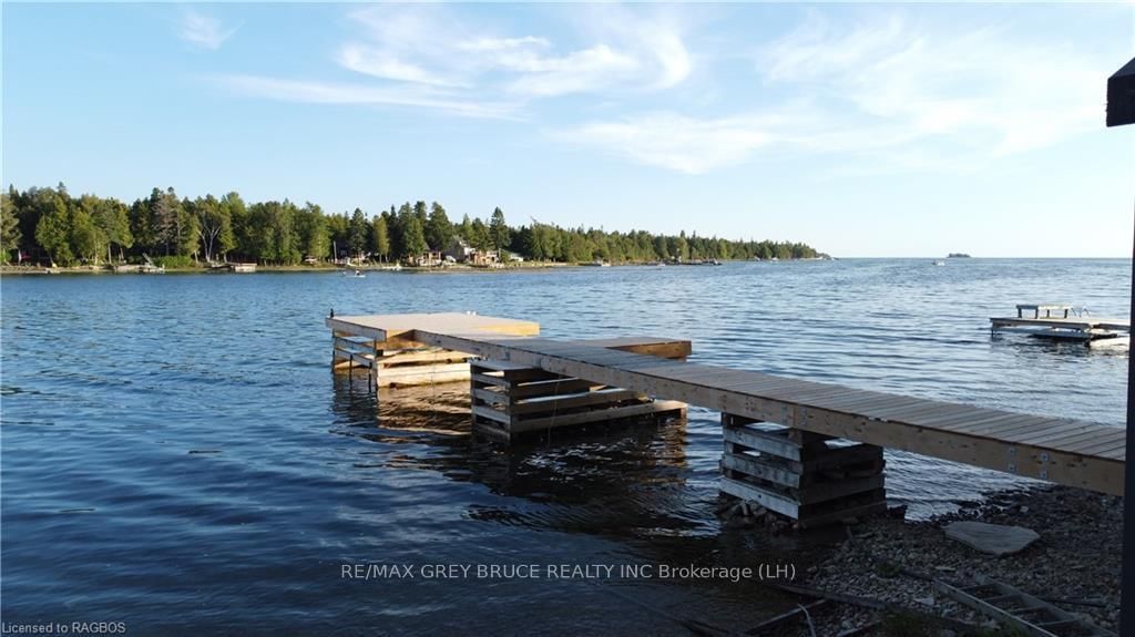 Detached House sold at 75 PARKER ISLAND Road, Northern Bruce Peninsula, N0H 1W0 - MLS: X10846837