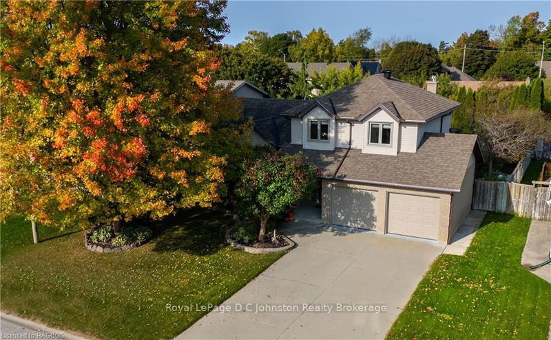 home for sale on 882 PICCADILLY Drive