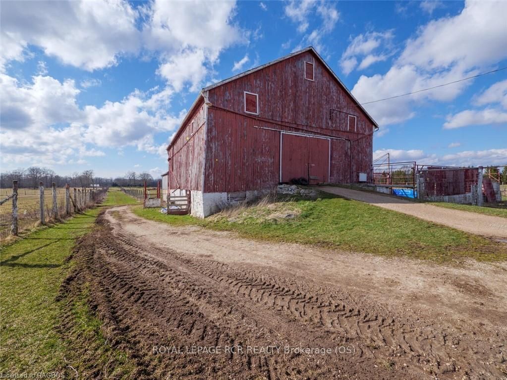 Listing Image 7