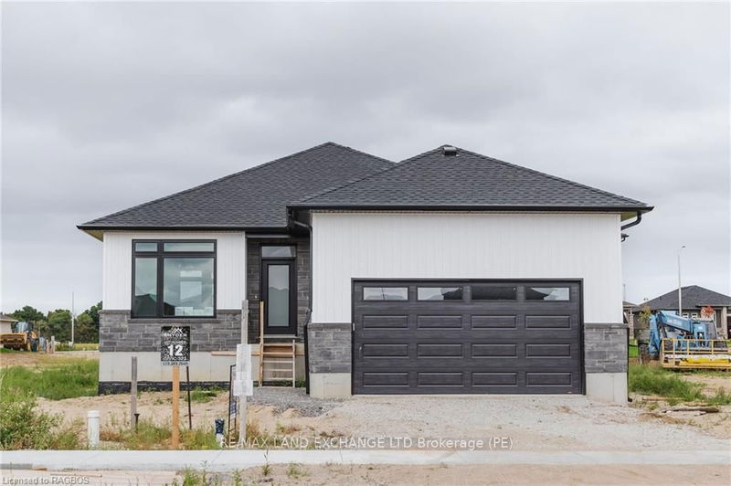 323 MCLEAN Cres, Saugeen Shores - Saugeen Shores image-0-0