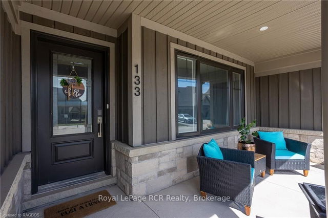133 HAWTHORN Crescent