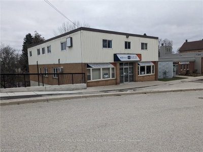 137 GEORGE Street W — photo 3