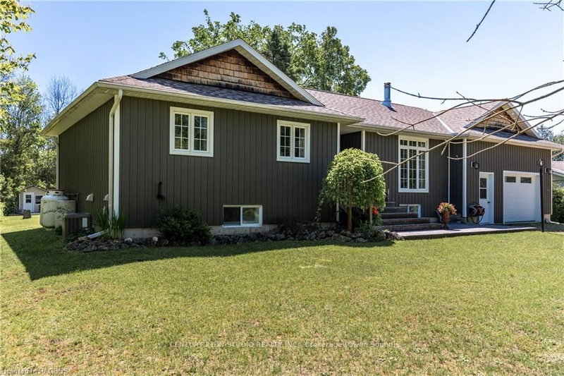 23 PIERCE St N, South Bruce Peninsula, N0H 2T0 | Image 3