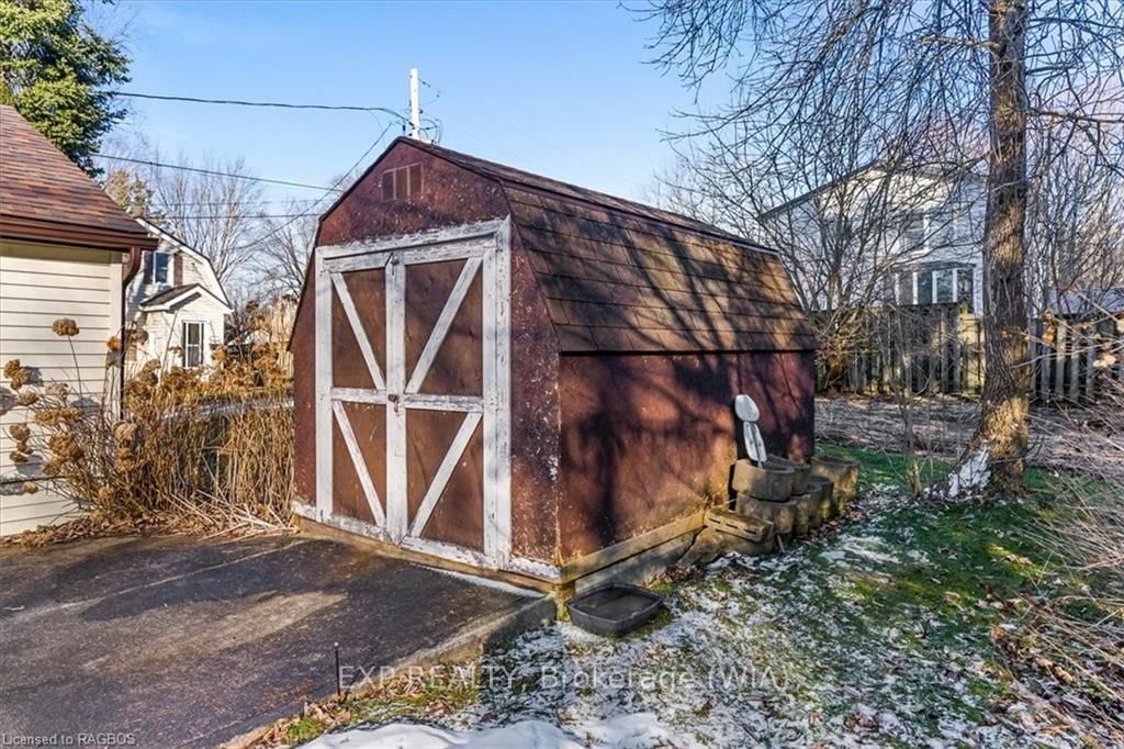 Listing Image 10
