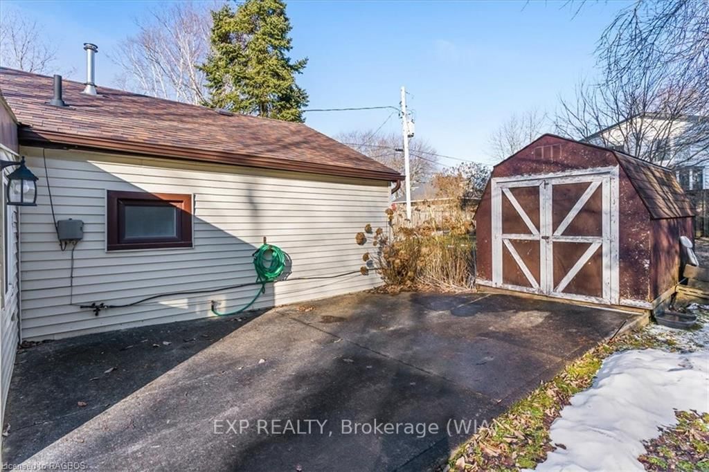 Listing Image 12
