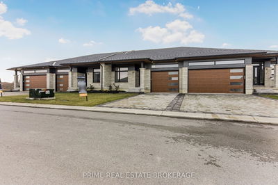 Unit 51 — 10 Coastal Cres, Lambton Shores - Grand Bend image-0-4