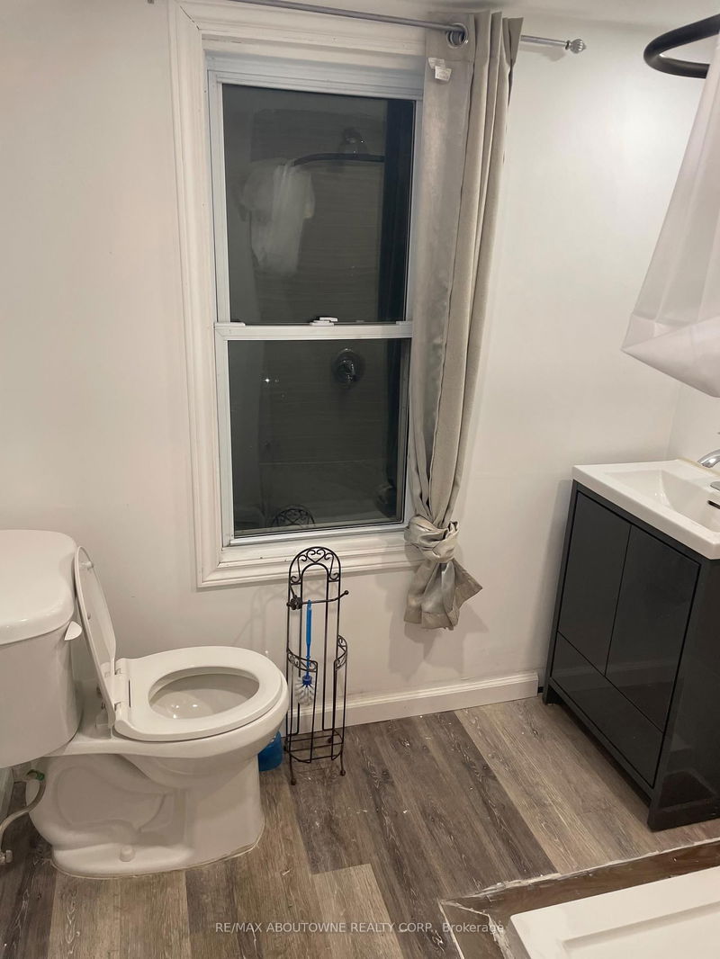home for lease on 4-85 Wilson Street