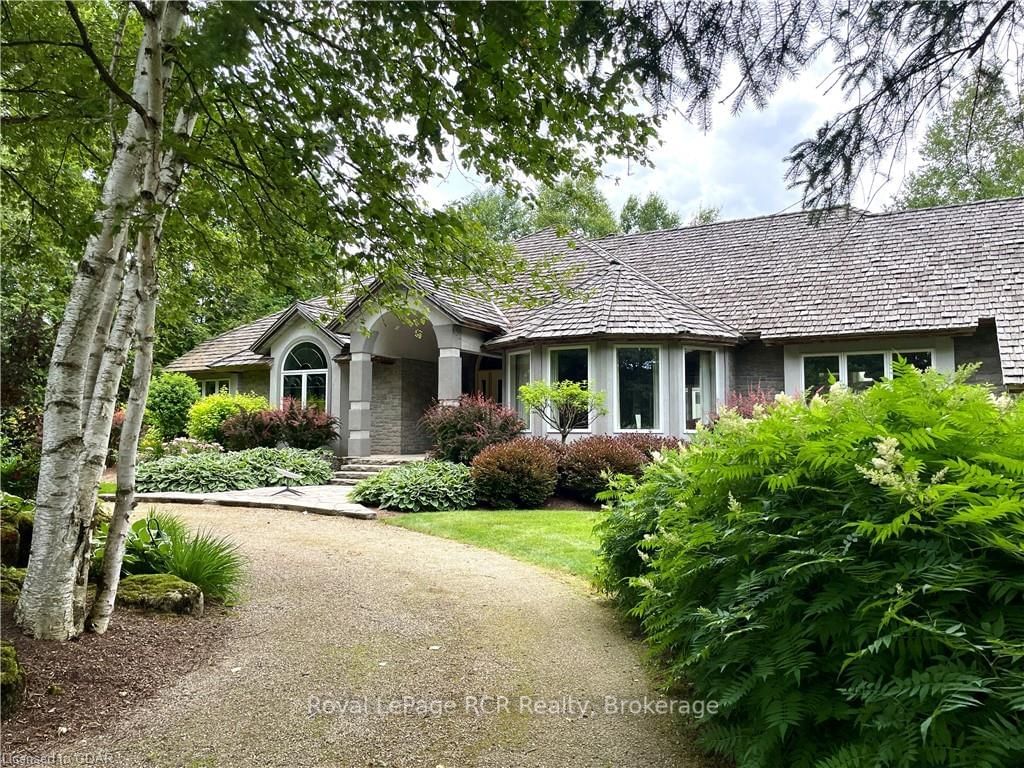 Building in 101089 10 SIDEROAD