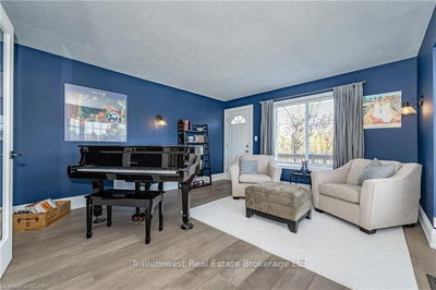3 OCHS Dr, Puslinch - Morriston image-0-4
