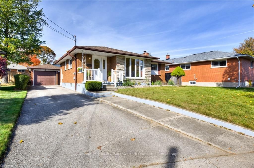 Listing Image 3