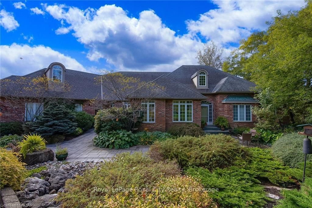 Building at 7 FOX RUN Drive, Puslinch, Rural Puslinch