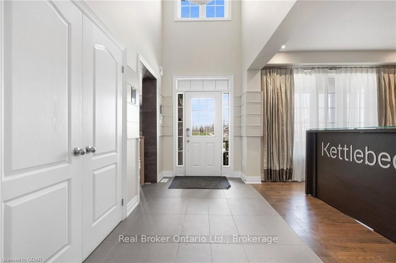 1 SUNSET Way, Thorold, L2V 0B6 | Image 3