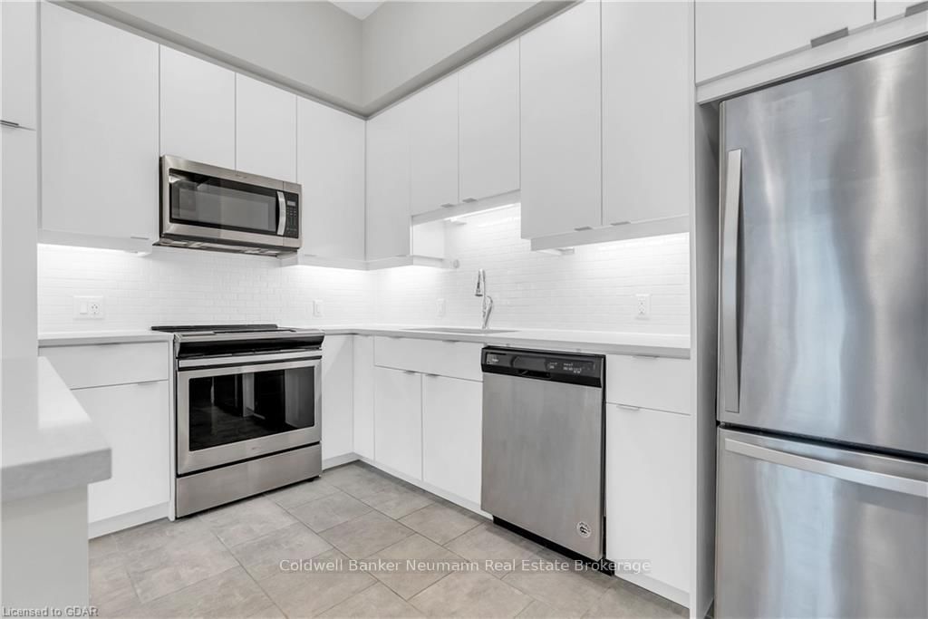 73 ARTHUR Street S, Unit 202 - Photo 9