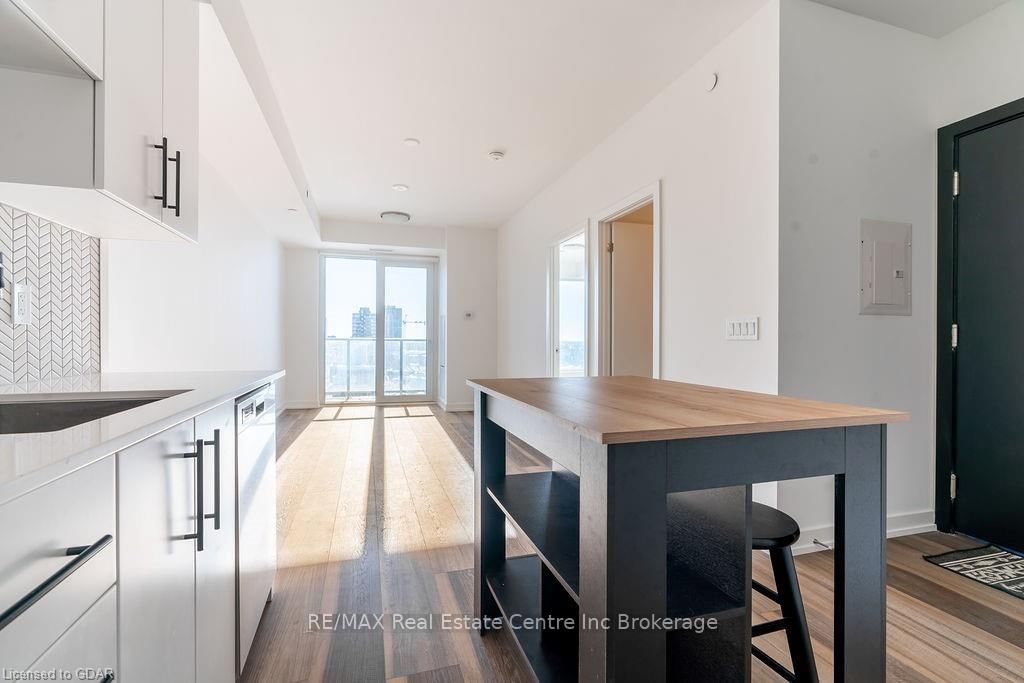 5 WELLINGTON Street S, Unit 1001 - Photo 12