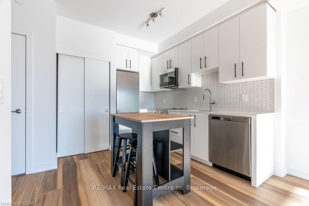 5 WELLINGTON Street S, Unit 1001 - Photo 14
