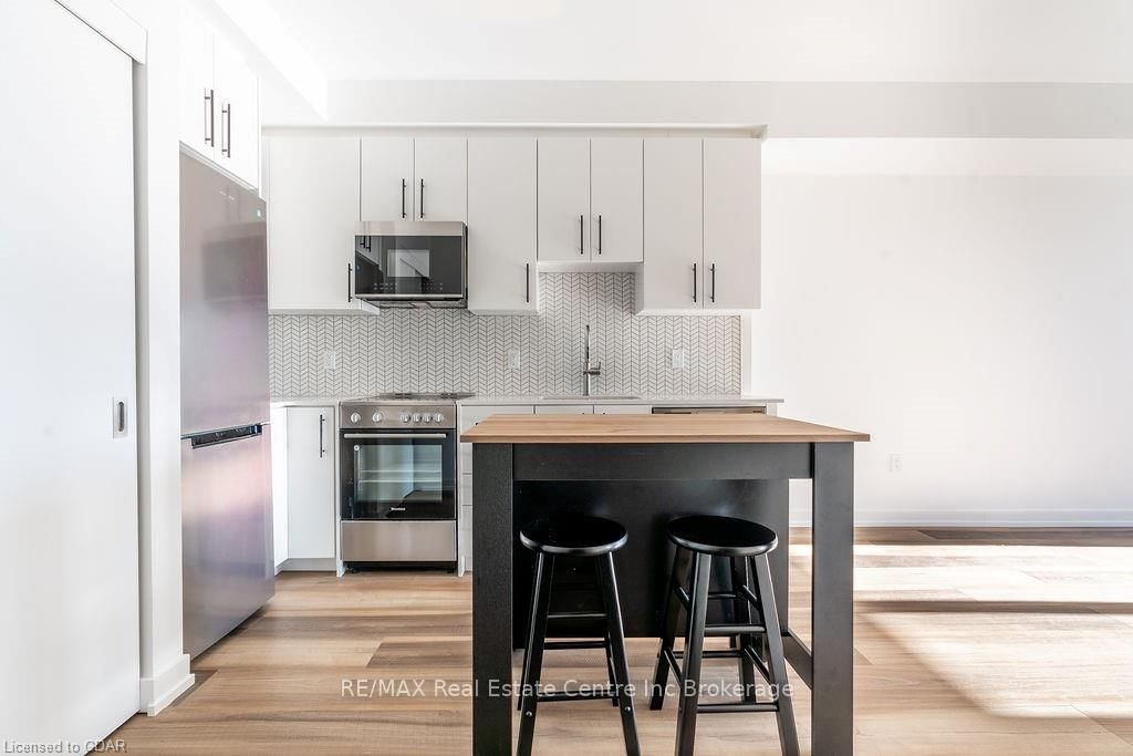 5 WELLINGTON Street S, Unit 1001 - Photo 6