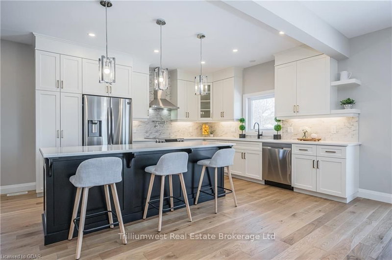 147 SIEBERT Ave, Kitchener, N2C 2A5 | Image 2