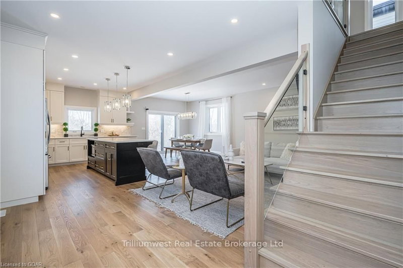 147 SIEBERT Ave, Kitchener, N2C 2A5 | Image 3