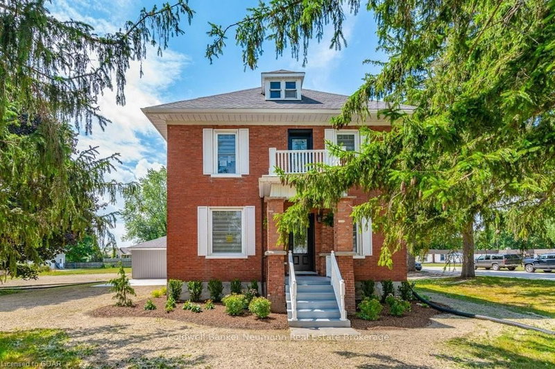 131 ELORA St N, Minto, N0G 1Z0 | Image 2