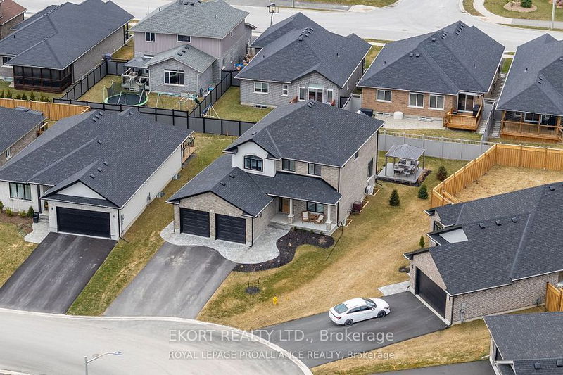 31 Raycroft Dr, Ameliasburgh -  image-0-0