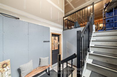 31 Raycroft Dr, Ameliasburgh -  image-0-2