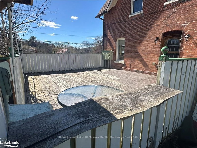 120 ONTARIO St, Burk's Falls, P0A 1C0 | Image 2