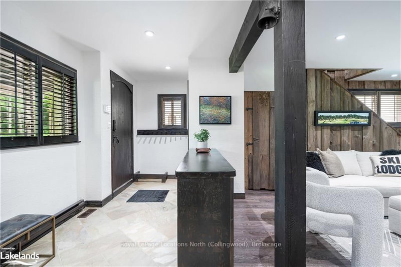 138 ST MORITZ Cres, Blue Mountains, L9Y 0S6 | Image 3