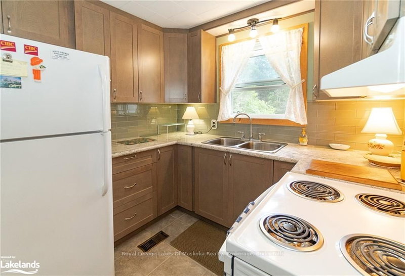 161 FOREST LAKE Rd, Strong, P0A 1Z0 | Image 2