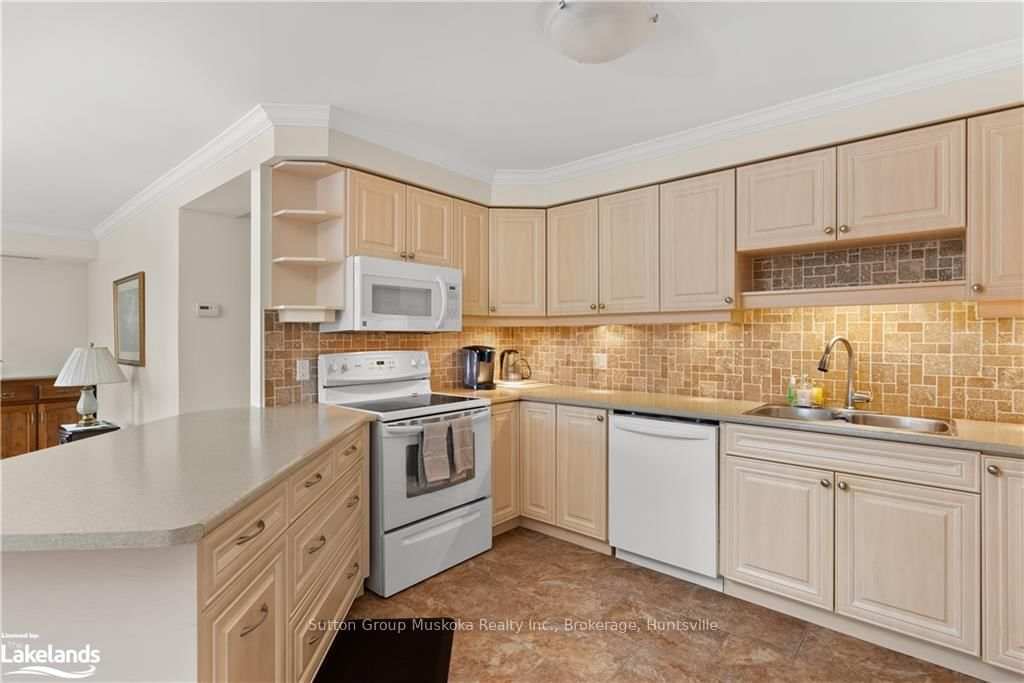 24 DAIRY Lane, Unit 201 - Photo 9