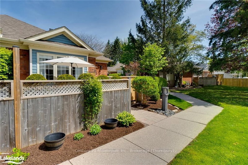 6 - 175 FIDDLERS GREEN Rd, Hamilton, L9G 4X7 | Image 3