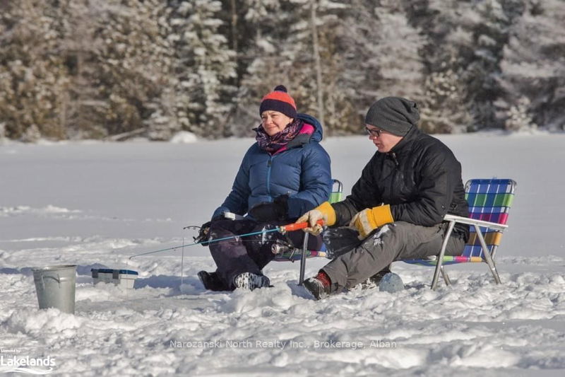  WELDON, Parry Sound -  image-0-0